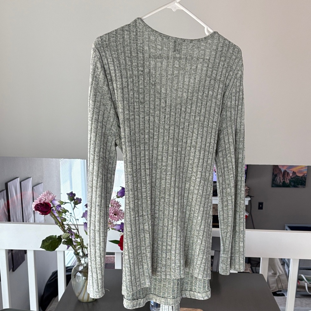 SHEIN Gray Ribbed Knit Sweater - Picture 2 of 2